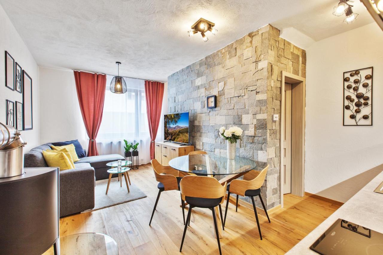 Zazi Apartmany Myto Pod Dumbierom Ngoại thất bức ảnh